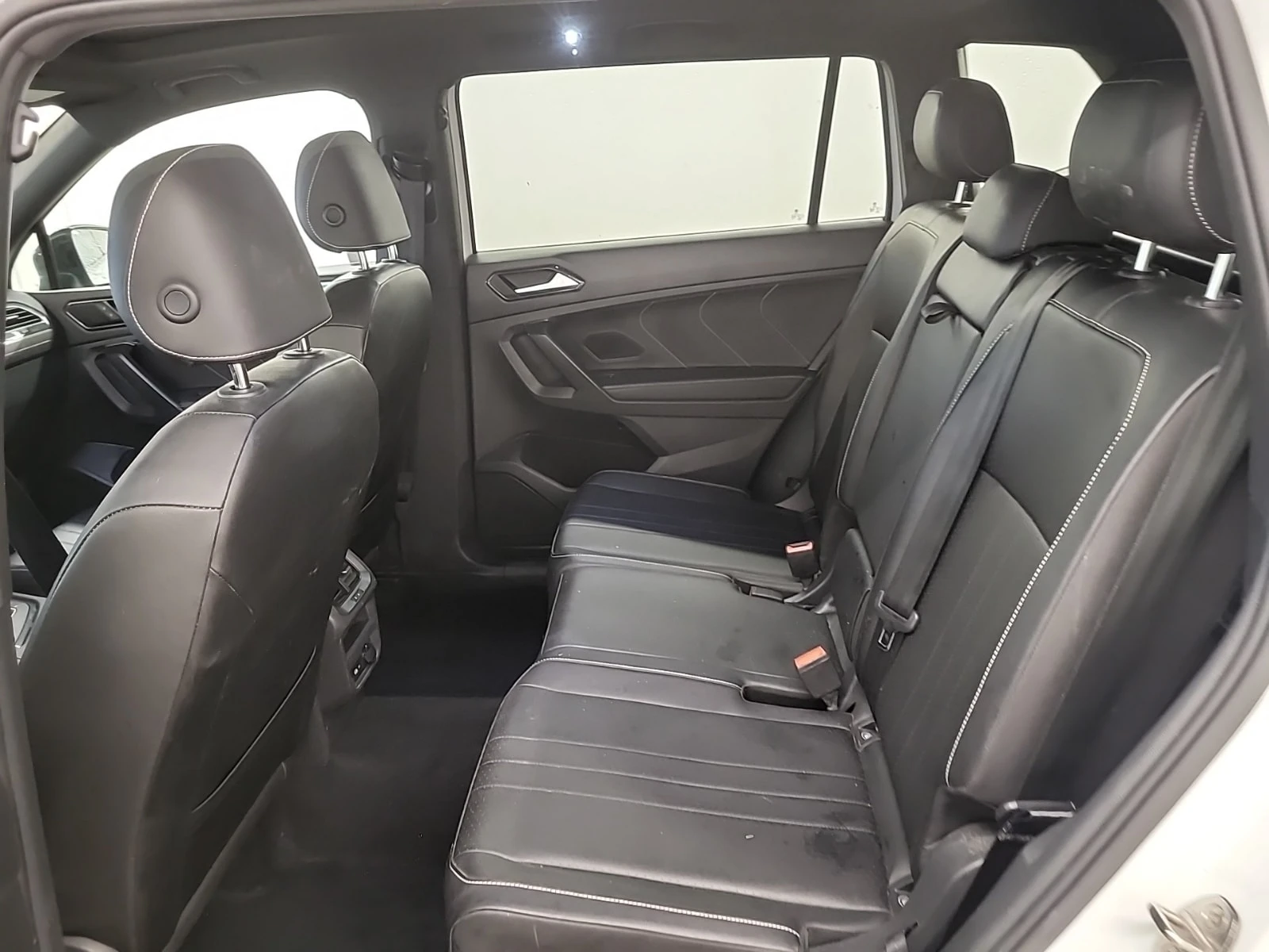VW Tiguan * COMFORTLINE R LINE BLACK EDITION * CARFAX * , снимка 11 - Автомобили и джипове - 56081812