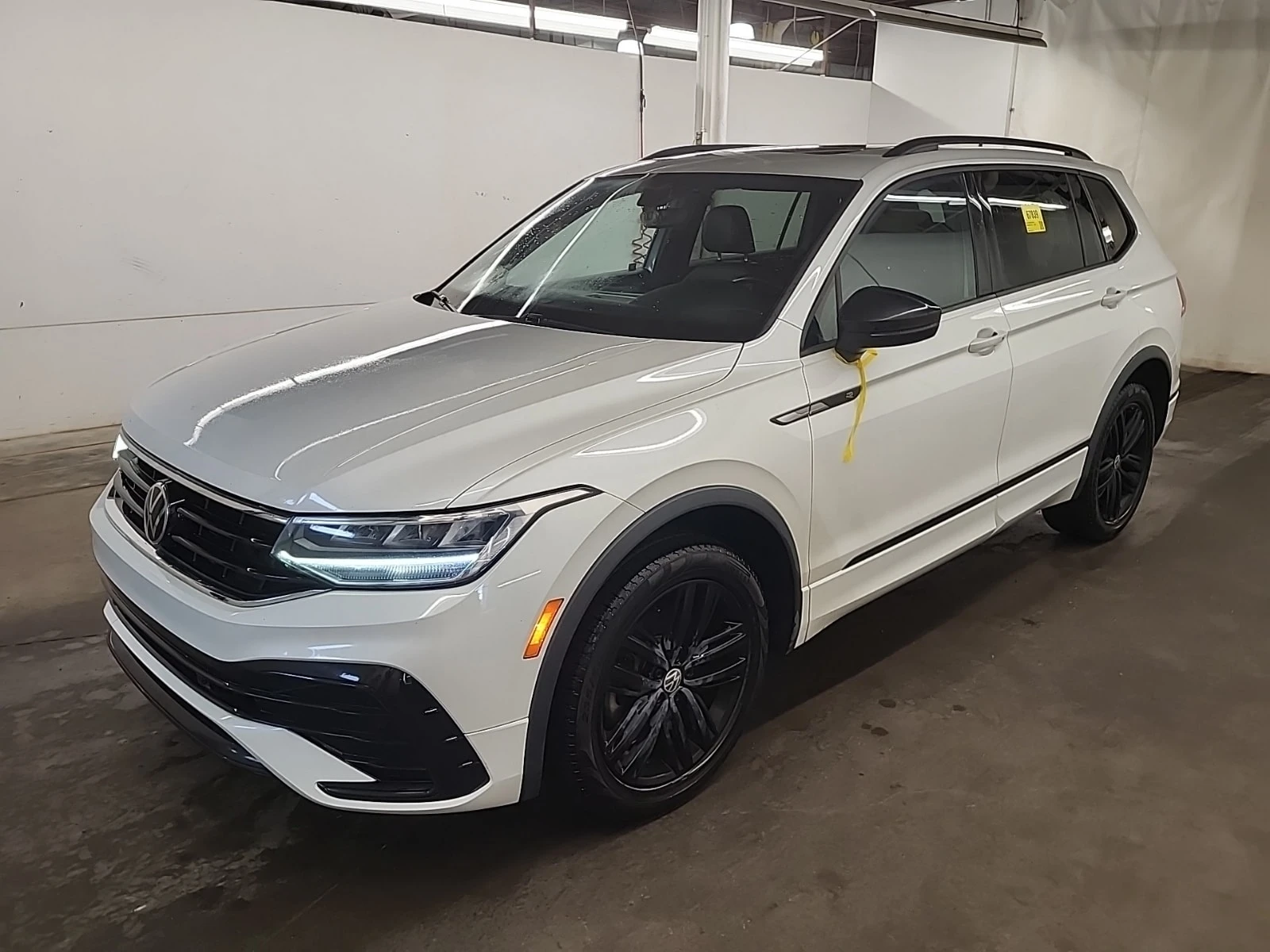 VW Tiguan * COMFORTLINE R LINE BLACK EDITION * CARFAX * 