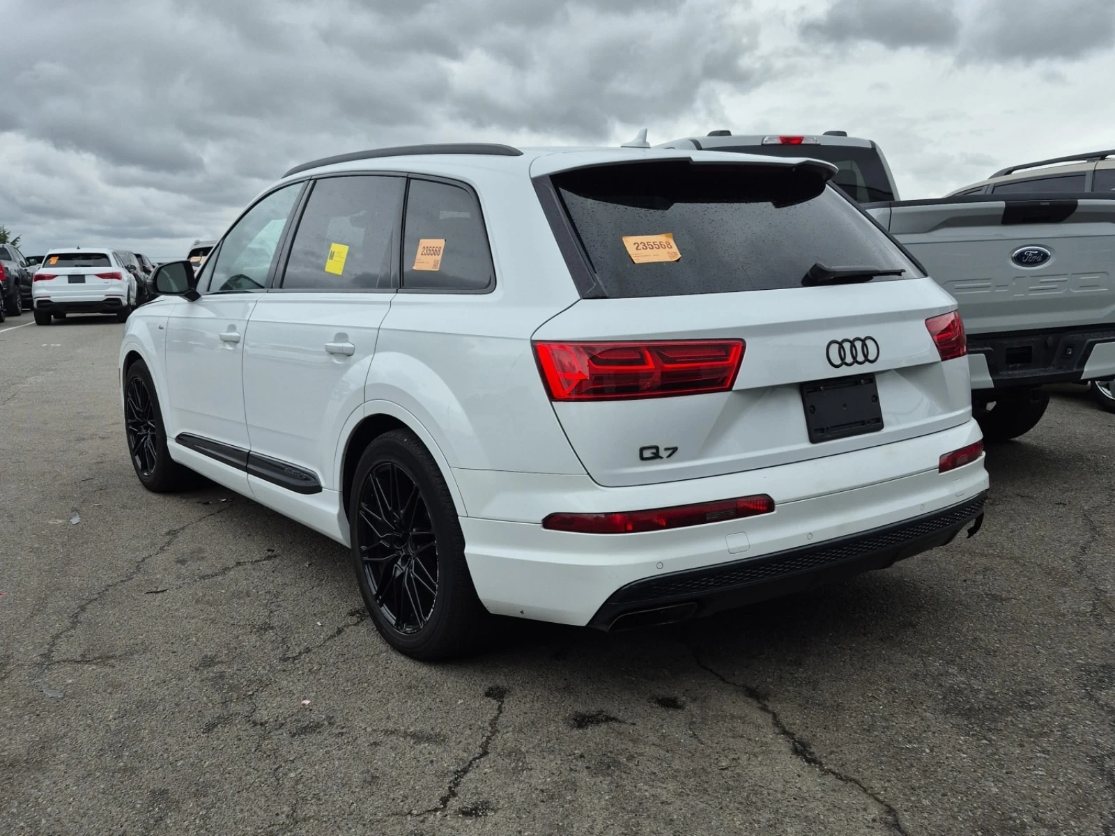 Audi Q7 PROGRESSIV/CARFAX/ПОДГРЕВ/ОБДУХ/ПАНО/7 МЕСТА, снимка 4 - Автомобили и джипове - 56122841