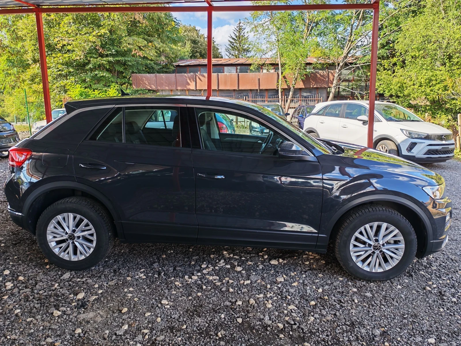 VW T-Roc 2.0 DIESEL 120 k. c. , снимка 4 - Автомобили и джипове - 56130624