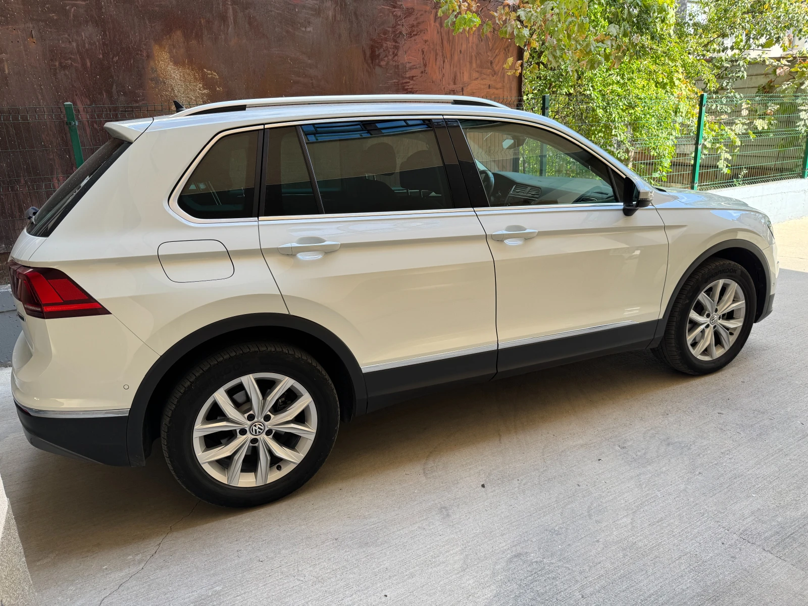 VW Tiguan HIGHLINE, снимка 2 - Автомобили и джипове - 56262241