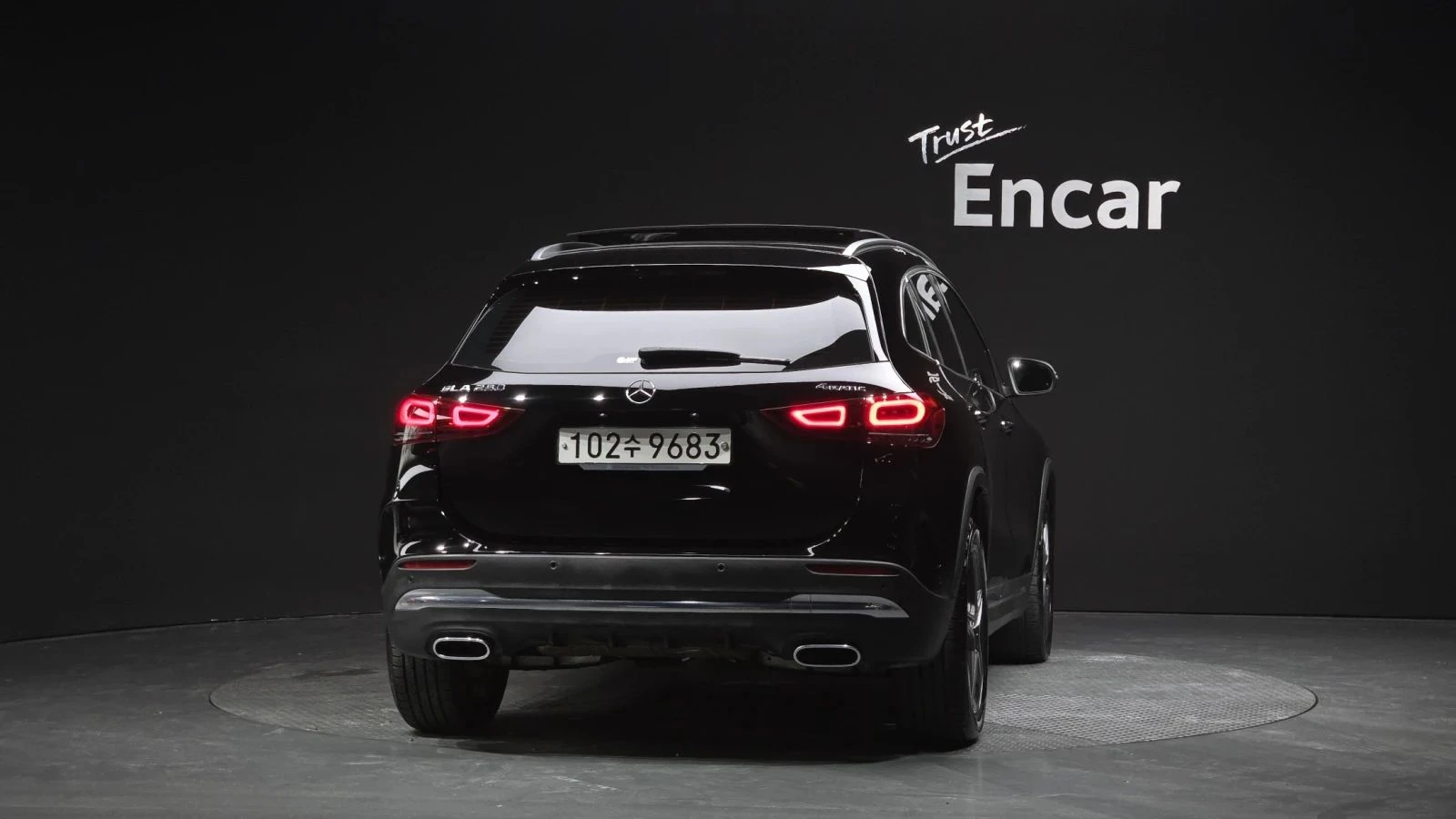 Mercedes-Benz GLA 250, снимка 4 - Автомобили и джипове - 56686747
