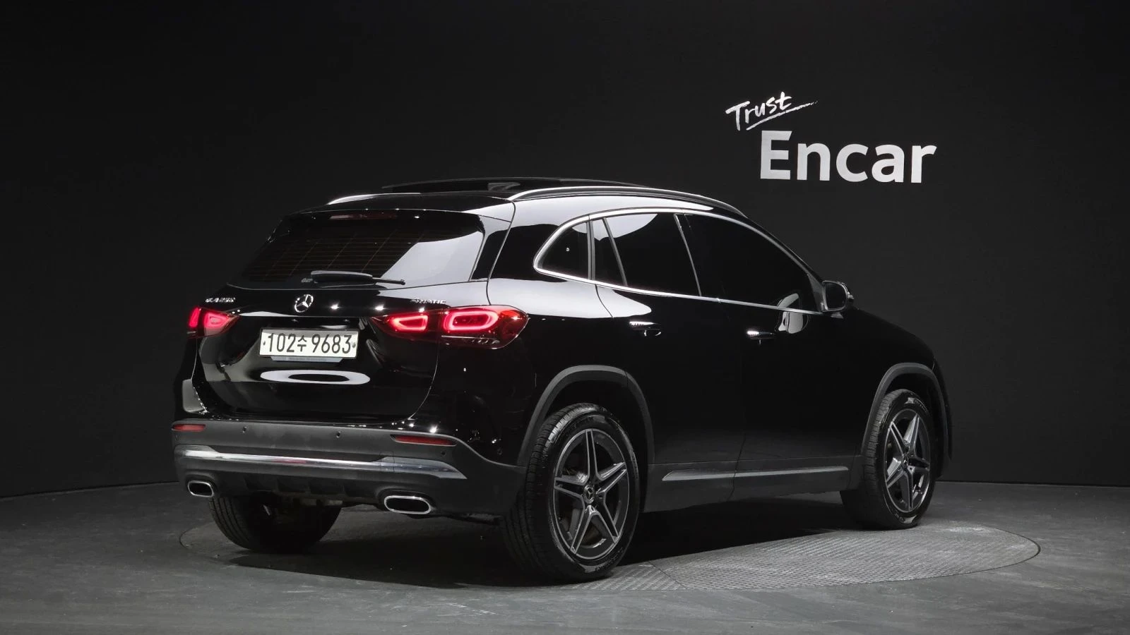 Mercedes-Benz GLA 250, снимка 2 - Автомобили и джипове - 56686747