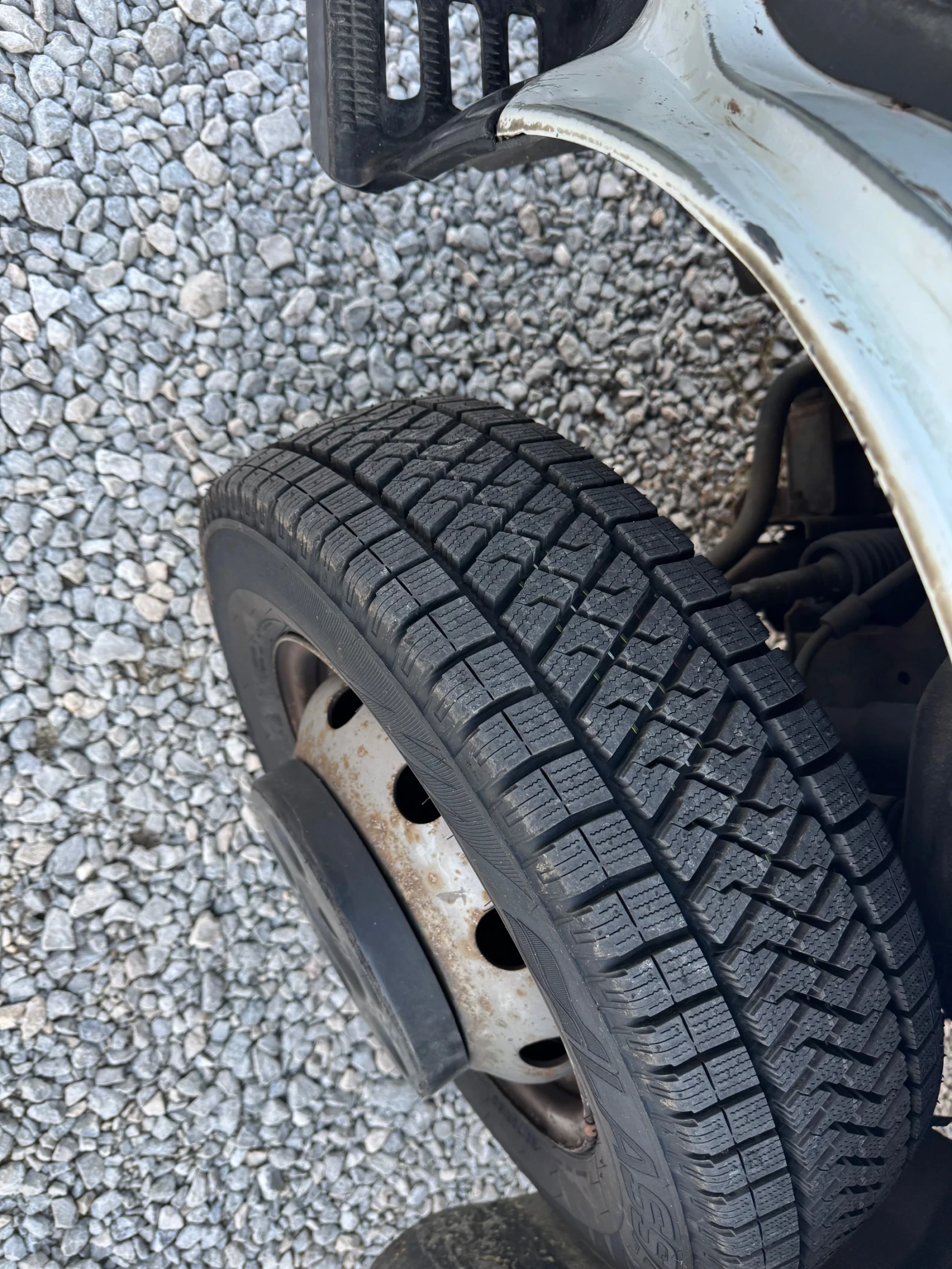 Nissan Capstar NT 400 Бордови - изображение 9
