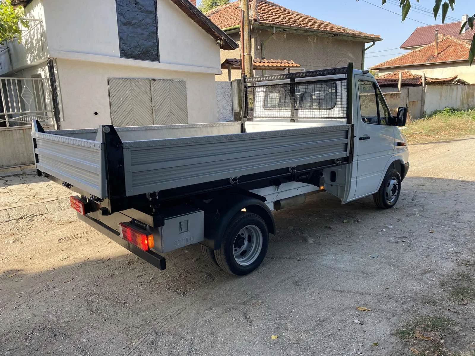Mercedes-Benz Sprinter 411 2.2 CDI, снимка 14 - Бусове и автобуси - 55831569