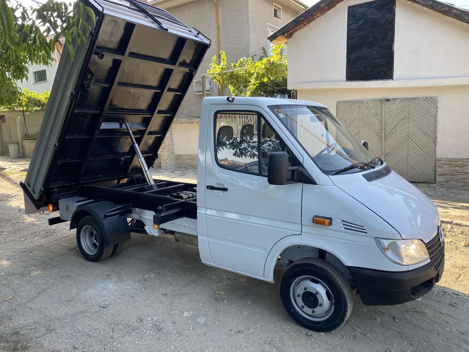 Mercedes-Benz Sprinter 411 2.2 CDI, снимка 3 - Бусове и автобуси - 55831569
