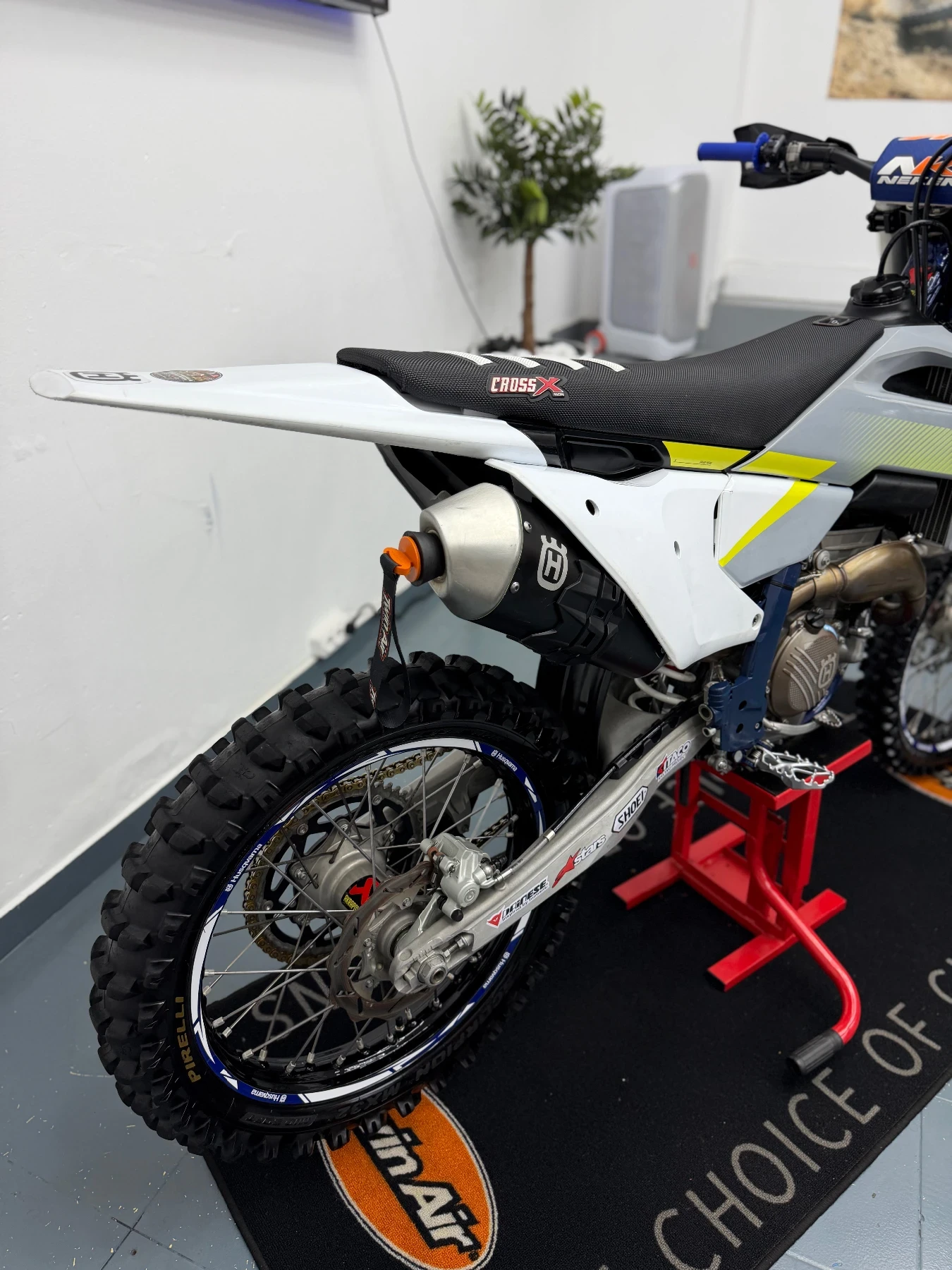 Husqvarna FC 250 2024г. /2 режима /Quick Shifter /Тракшън /Лънч, снимка 5 - Мотоциклети и мототехника - 55438349