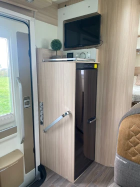 Кемпер Burstner Lyseo, кралско легло, 3, 5 t. | Auto.bg — изображение 7