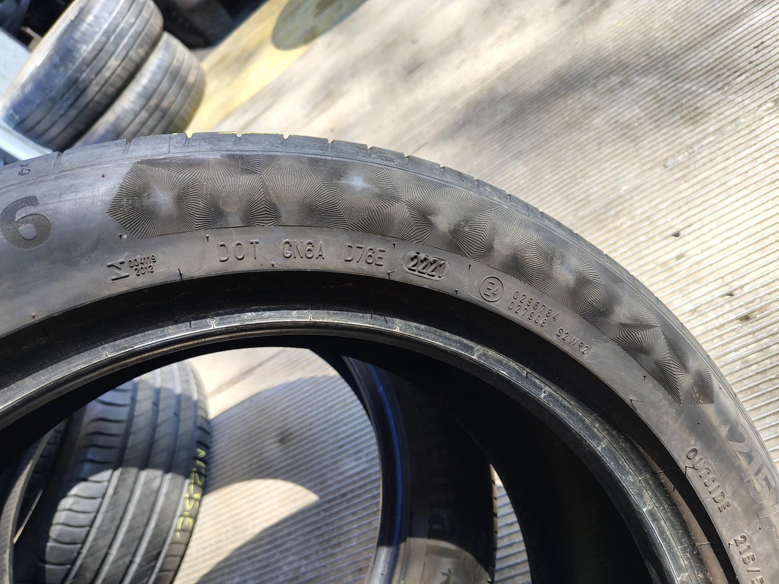 Гуми Летни 215/50R17, снимка 5 - Гуми и джанти - 55841503