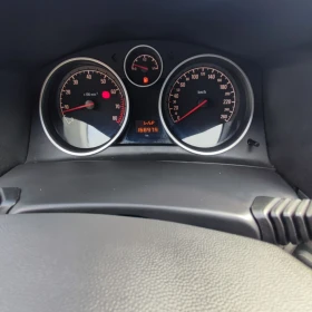 Opel Astra 1.4i* 90кс* KSENON* KLIMATRONIK* , снимка 12