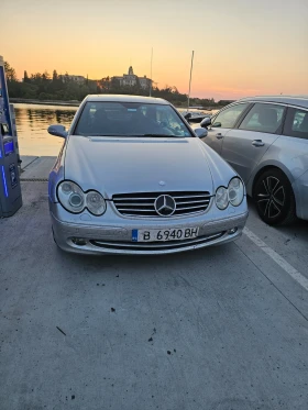     Mercedes-Benz CLK 320i