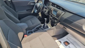 Toyota Auris 2.0D4D, снимка 15