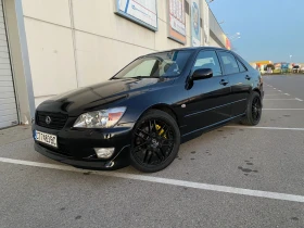 ����� �� �������� �� Lexus IS 200