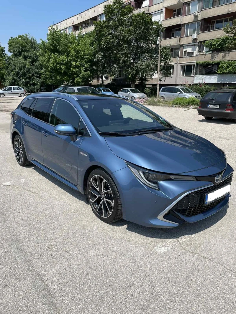 Toyota Corolla Touring Sport, снимка 1 - Автомобили и джипове - 48108188