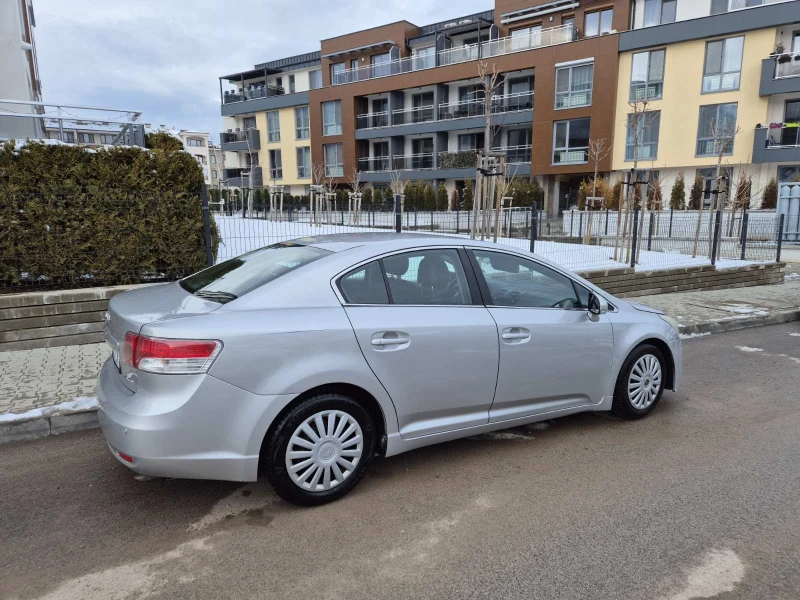 Toyota Avensis Т27, снимка 4 - Автомобили и джипове - 48443961