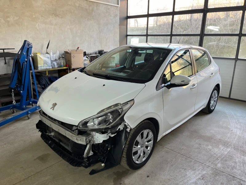 Peugeot 208 1.6 hdi, снимка 1 - Автомобили и джипове - 49029402