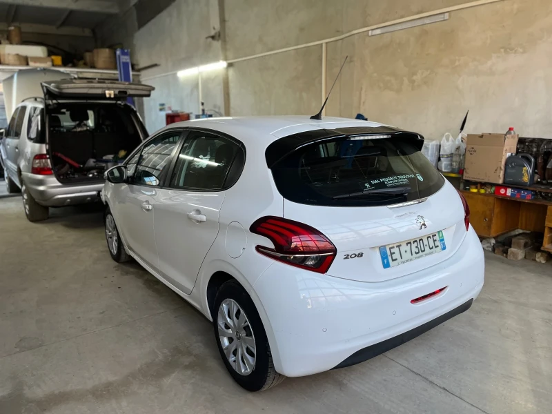 Peugeot 208 1.6 hdi, снимка 2 - Автомобили и джипове - 49029402