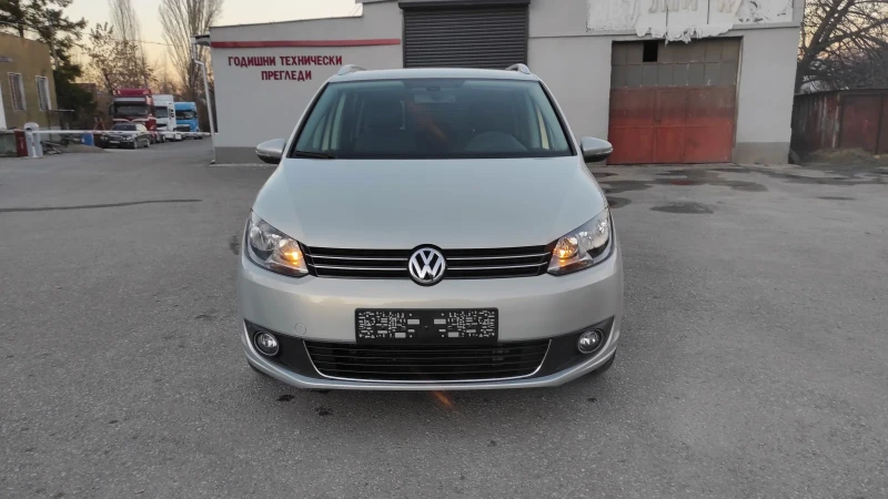 VW Touran 1.4TGI, снимка 2 - Автомобили и джипове - 49379104