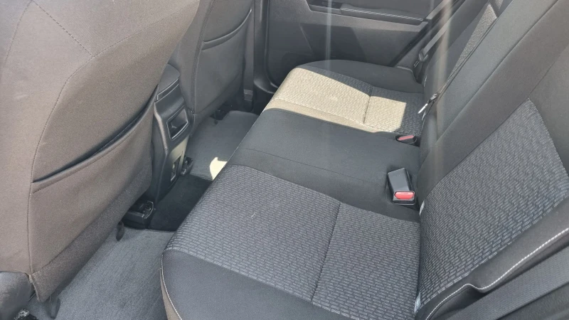 Toyota Auris 2.0D4D, снимка 11 - Автомобили и джипове - 52566468