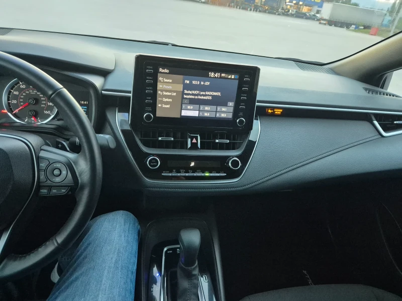 Toyota Corolla SE 2.0 CVT, снимка 8 - Автомобили и джипове - 52022291