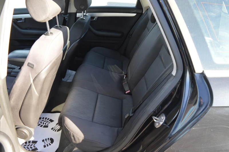 Audi A4 2.0TDI-KLIMATRONIK, снимка 11 - Автомобили и джипове - 52247306