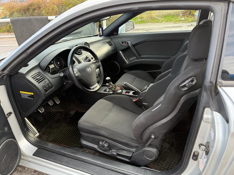 Hyundai Coupe, снимка 8 - Автомобили и джипове - 52528580