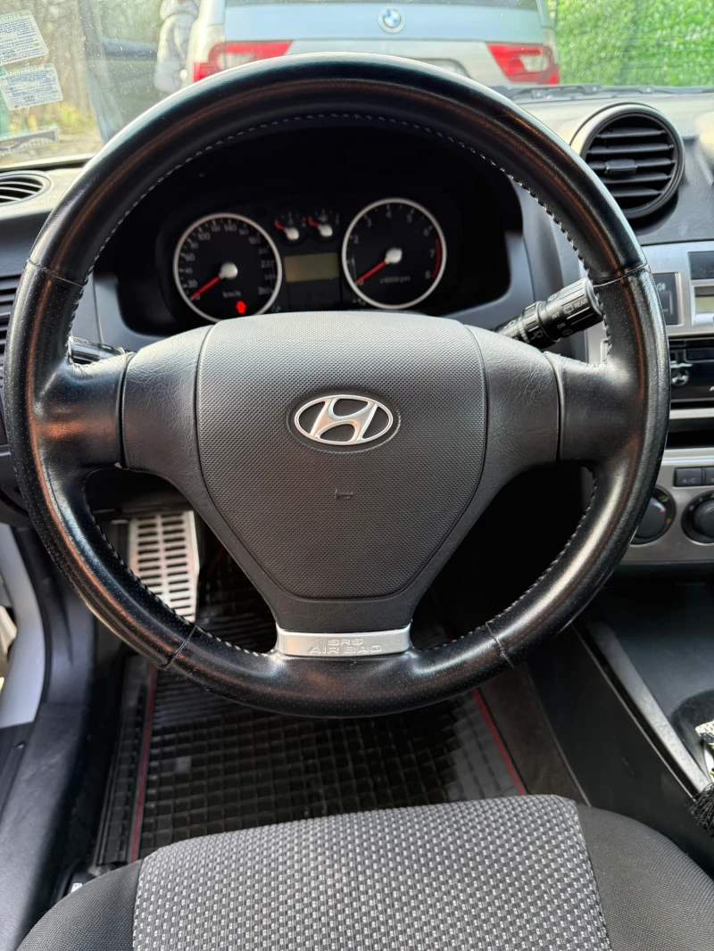 Hyundai Coupe, снимка 15 - Автомобили и джипове - 52528580