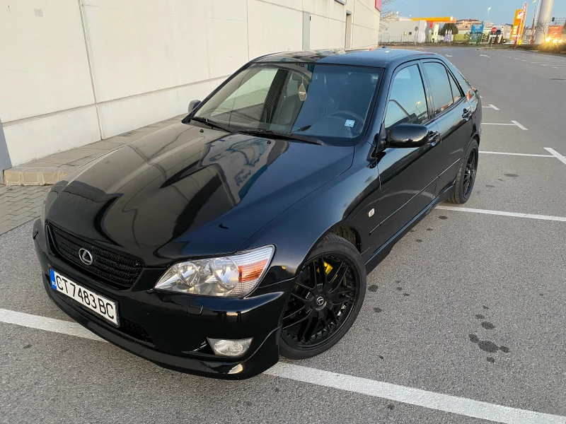 Lexus IS 200, снимка 2 - Автомобили и джипове - 52579176