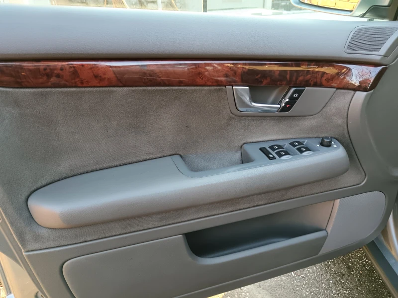 Audi A4 1.9 TDI, снимка 8 - Автомобили и джипове - 52850691