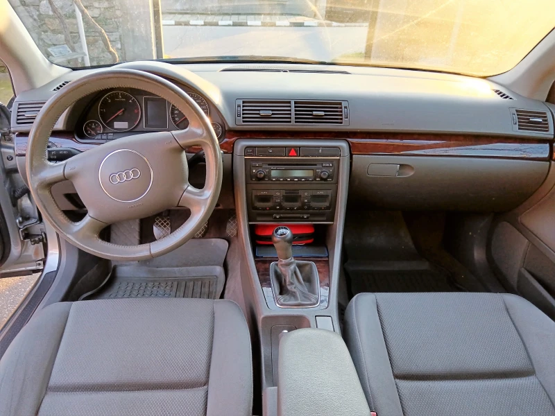 Audi A4 1.9 TDI, снимка 7 - Автомобили и джипове - 52850691