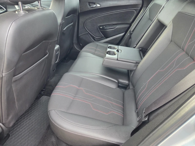 Opel Astra 1.4i 140k.c Facelift Швейцария, снимка 9 - Автомобили и джипове - 52954326