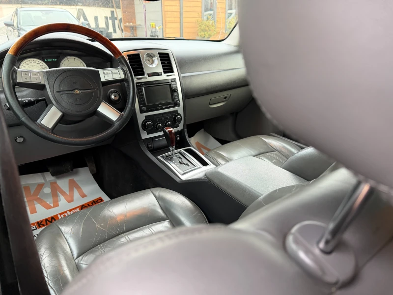Chrysler 300c 3.5i AUT/ГАЗ/СЕДАН, снимка 10 - Автомобили и джипове - 53263912
