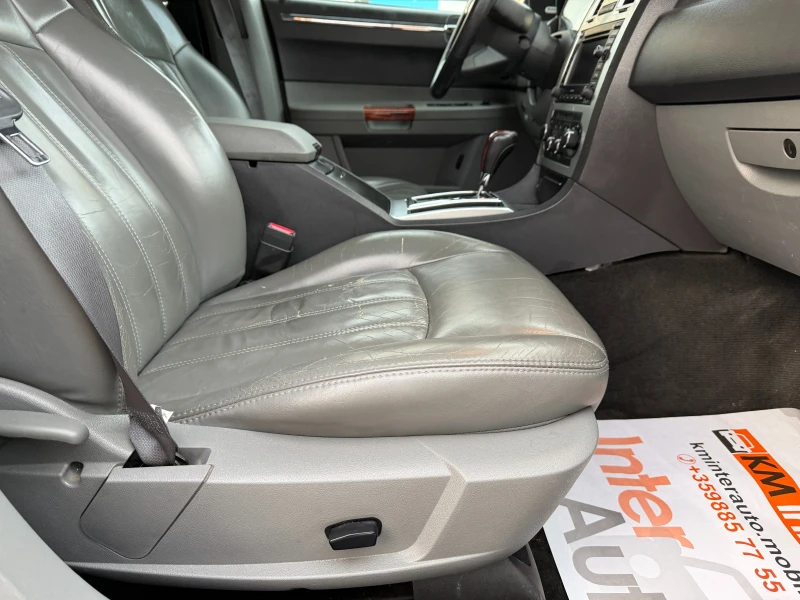 Chrysler 300c 3.5i AUT/ГАЗ/СЕДАН, снимка 15 - Автомобили и джипове - 53263912