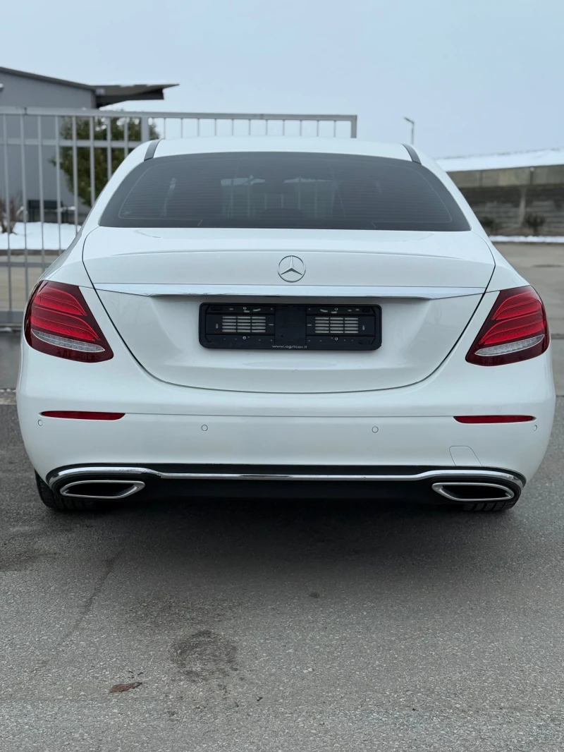 Mercedes-Benz E 220 194кс./ 9G/ BURMESTER/ CAMERA/ ОТЛИЧЕН, снимка 5 - Автомобили и джипове - 53357257