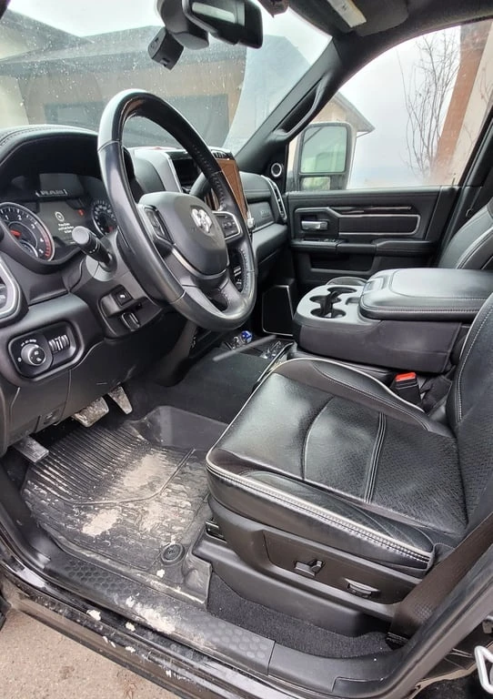 Dodge RAM 3500 * Laramie * CARFAX * ЦЕНА ДО БГ - изображение 4