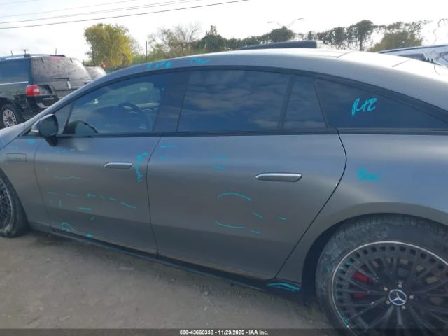 Mercedes-Benz EQS AMG 53 4MATIC* МАСАЖИ* BURMESTER* ДВОЕН ЕКРАН* , снимка 13 - Автомобили и джипове - 53384202