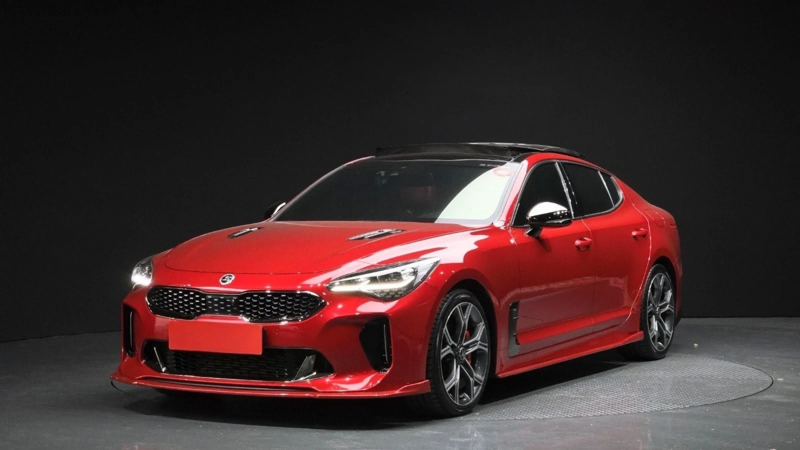 Kia Stinger 3.3i GT TURBO/AWD/ПАНОРАМА/ОБДУХВАНЕ/HEAD UP/F1/, снимка 1