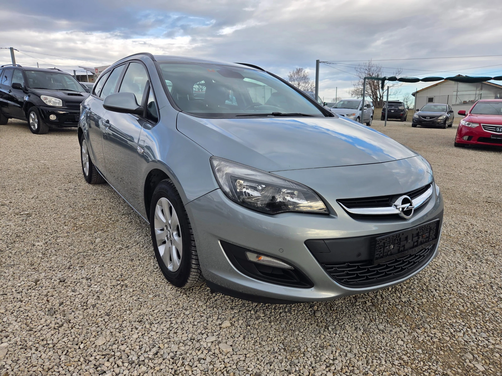 Opel Astra 1.4i 140k.c Facelift Швейцария, снимка 1