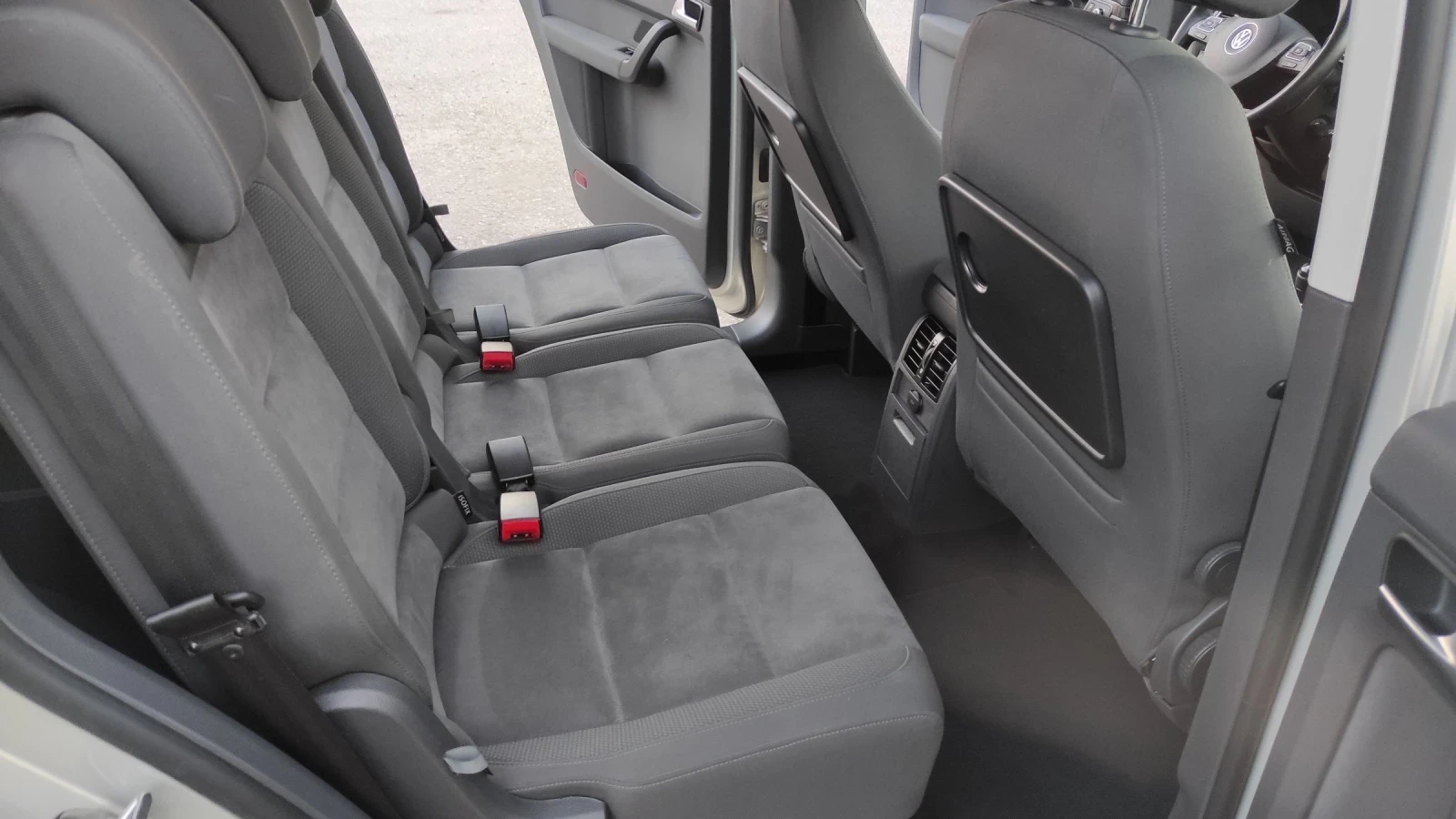VW Touran 1.4TGI | Mobile.bg — изображение 13