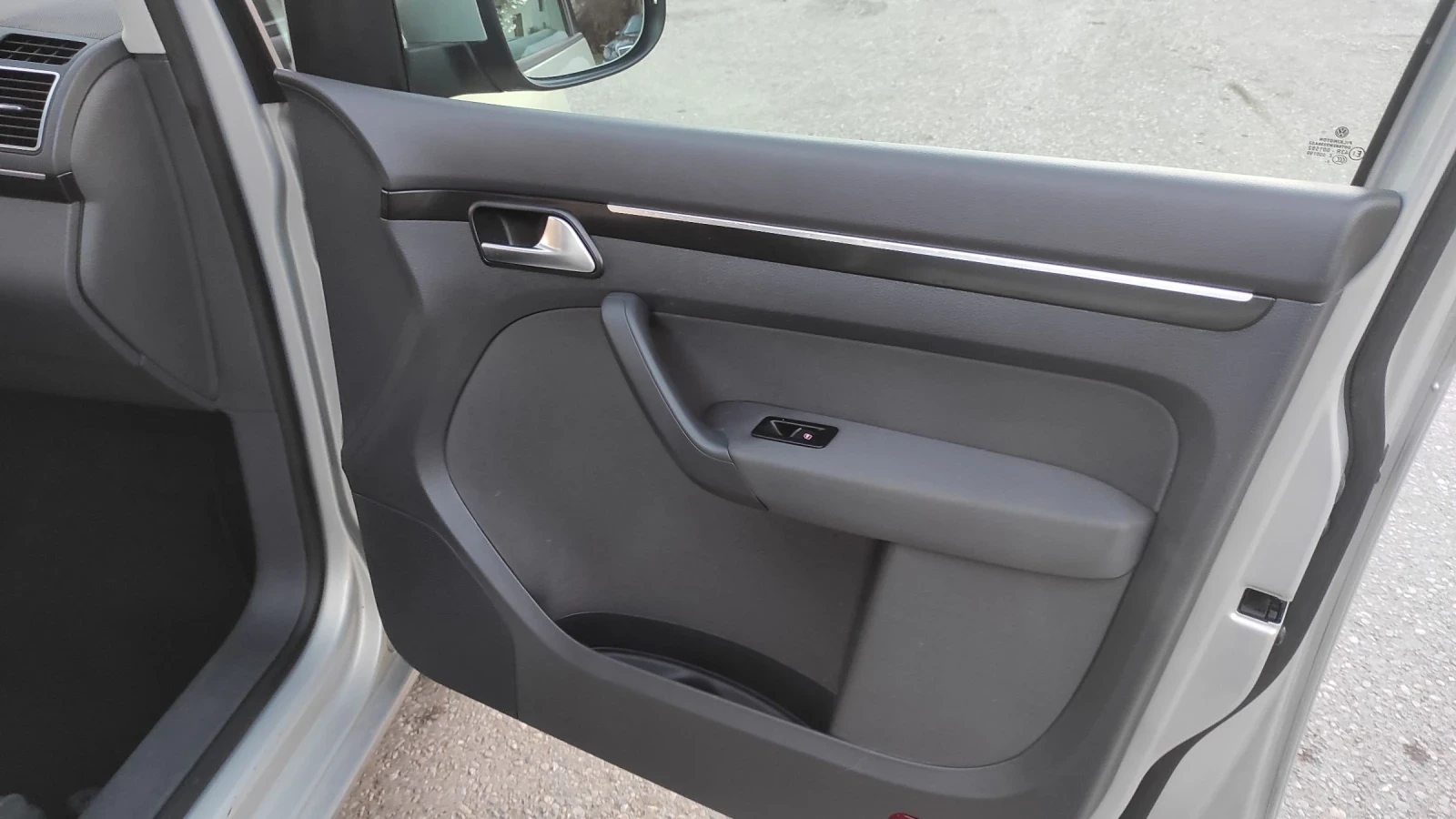 VW Touran 1.4TGI | Mobile.bg — изображение 14