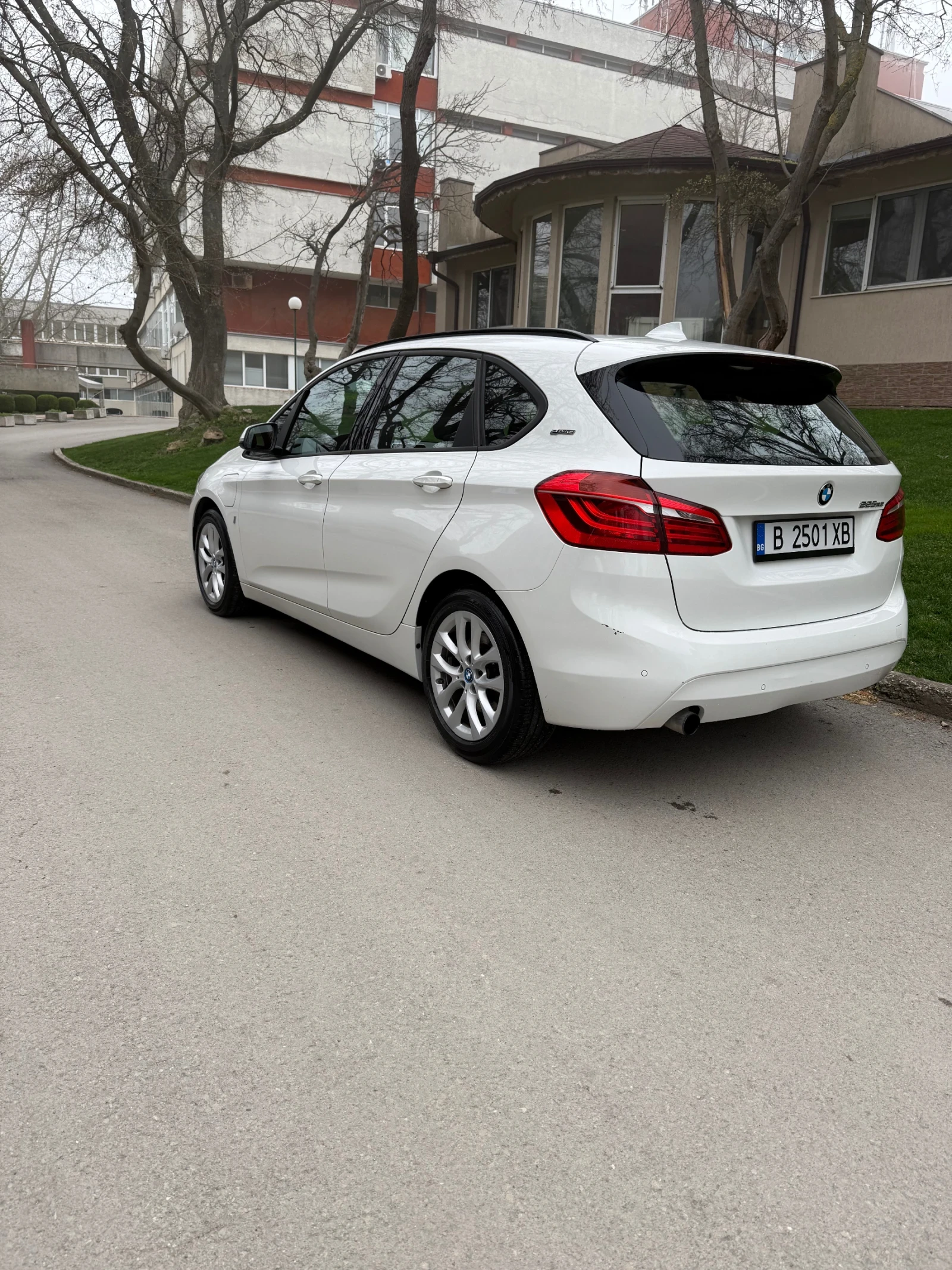 BMW 2 Active Tourer 225 XE - изображение 6