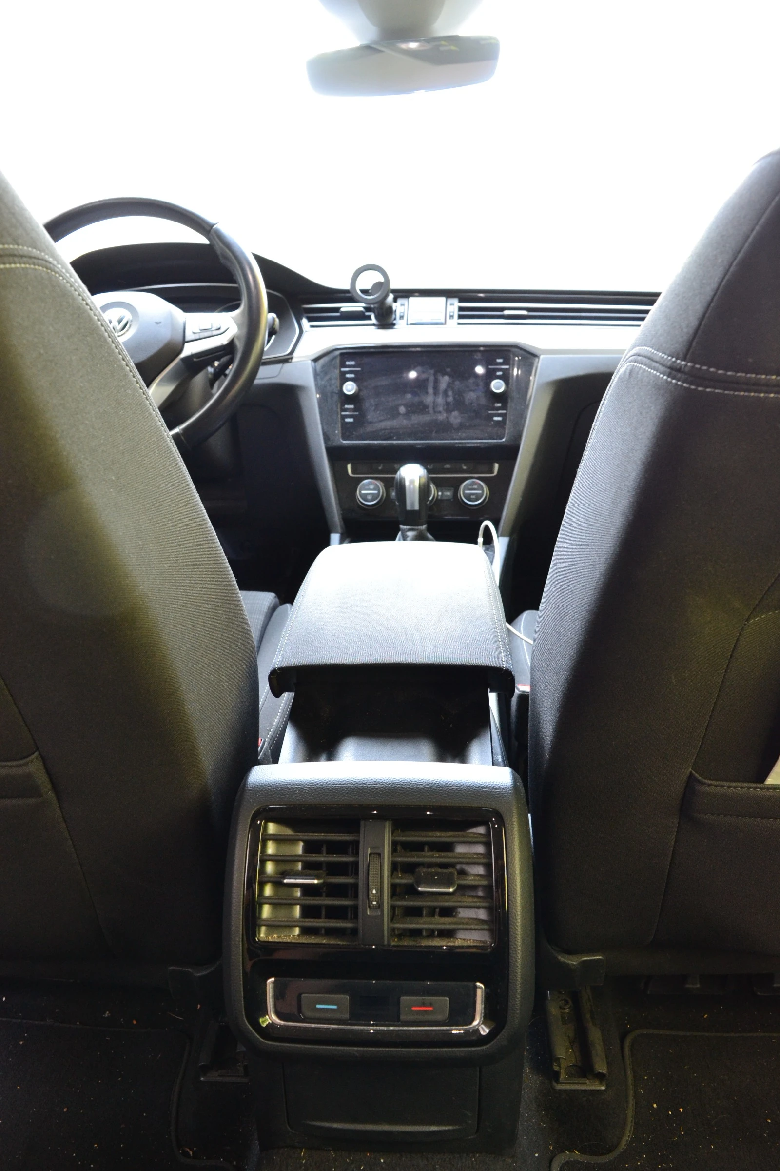 VW Passat  - изображение 6