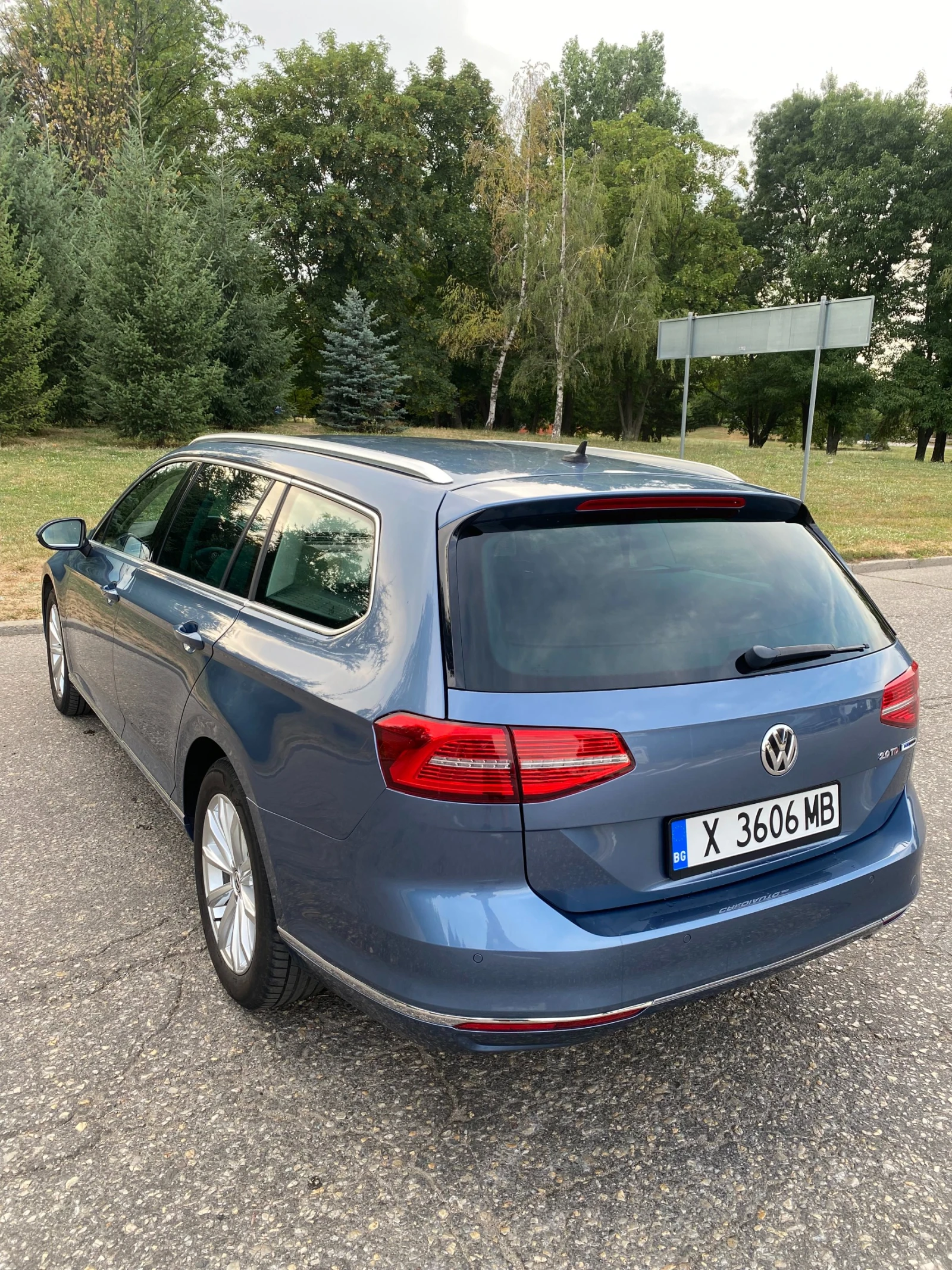 VW Passat 2.0 TDI /190к.с. / Ръчни скорости / NAVI - изображение 6