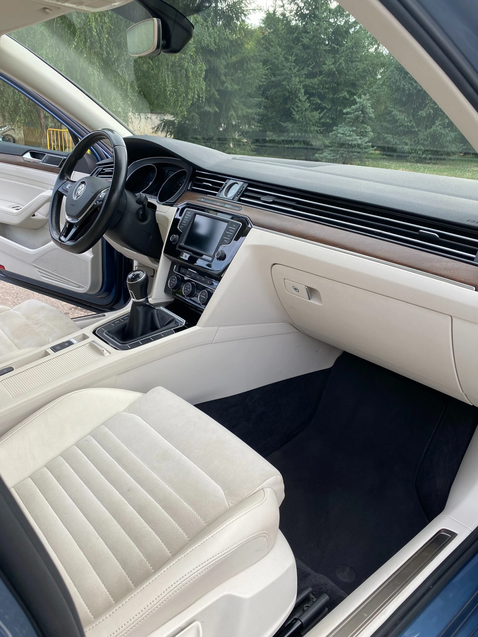 VW Passat 2.0 TDI /190к.с. / Ръчни скорости / NAVI - изображение 7
