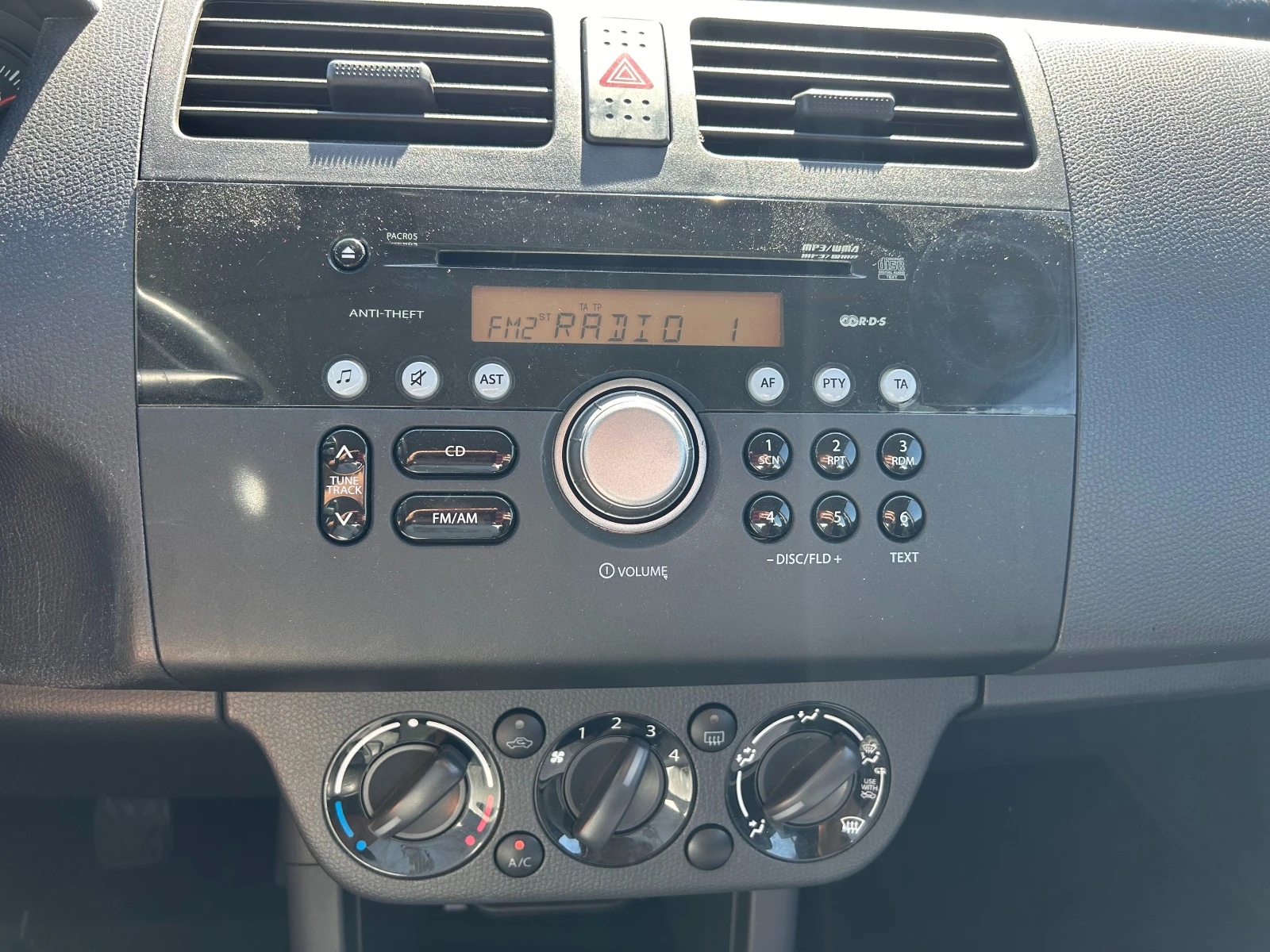 Suzuki Swift 1.3i EURO 4 | Mobile.bg   13