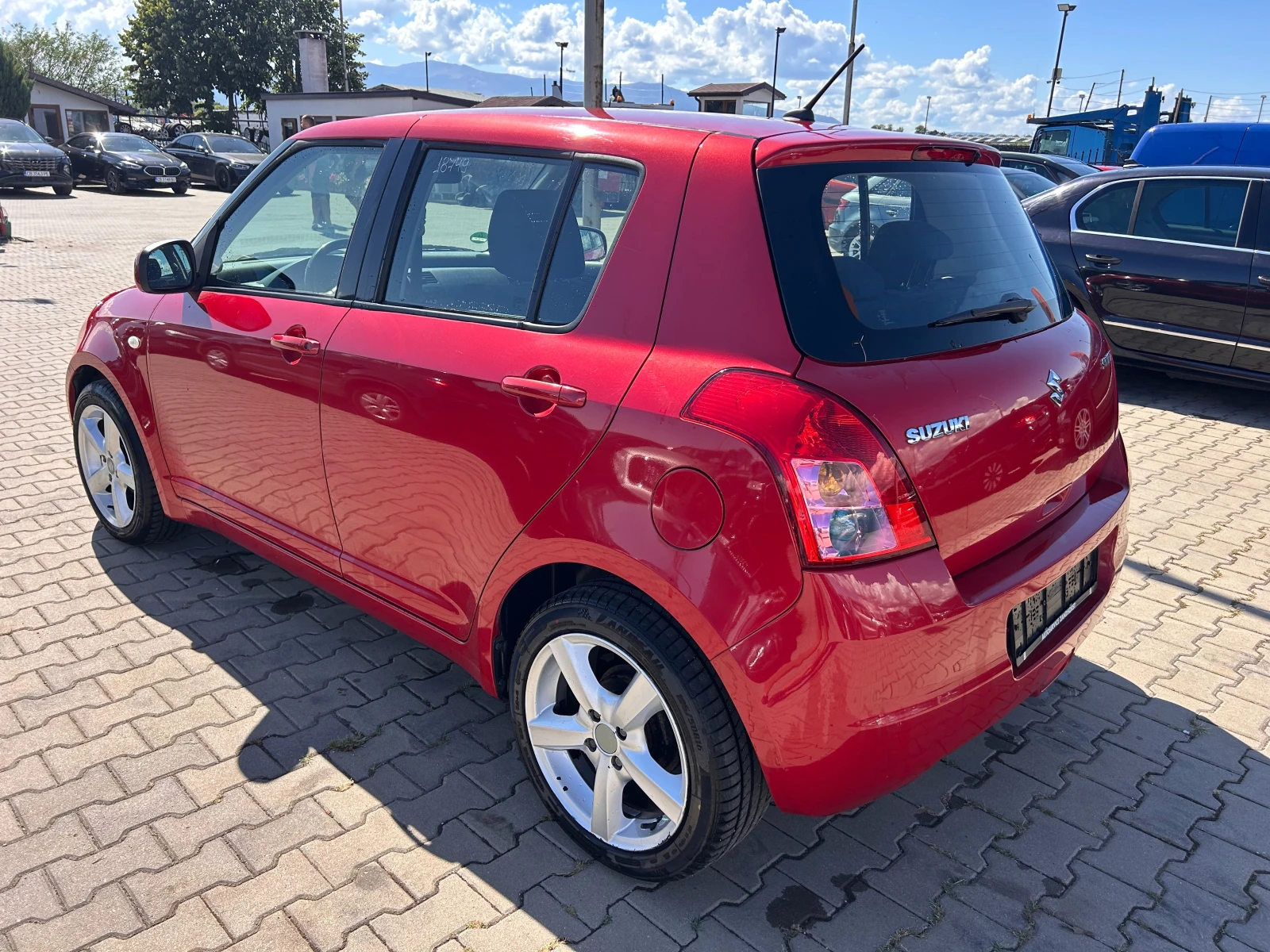 Suzuki Swift 1.3i EURO 4 - изображение 8