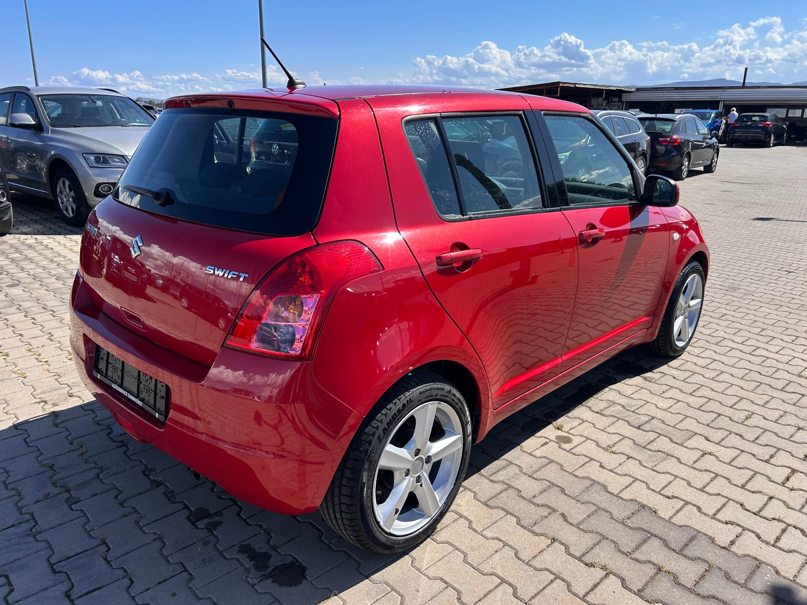 Suzuki Swift 1.3i EURO 4 - изображение 6