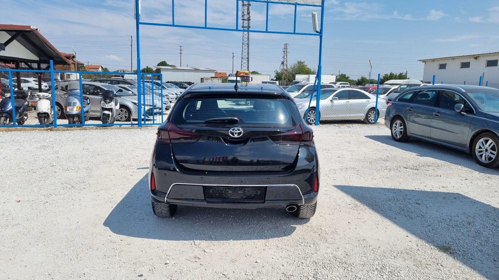 Toyota Auris 2.0D4D - изображение 5
