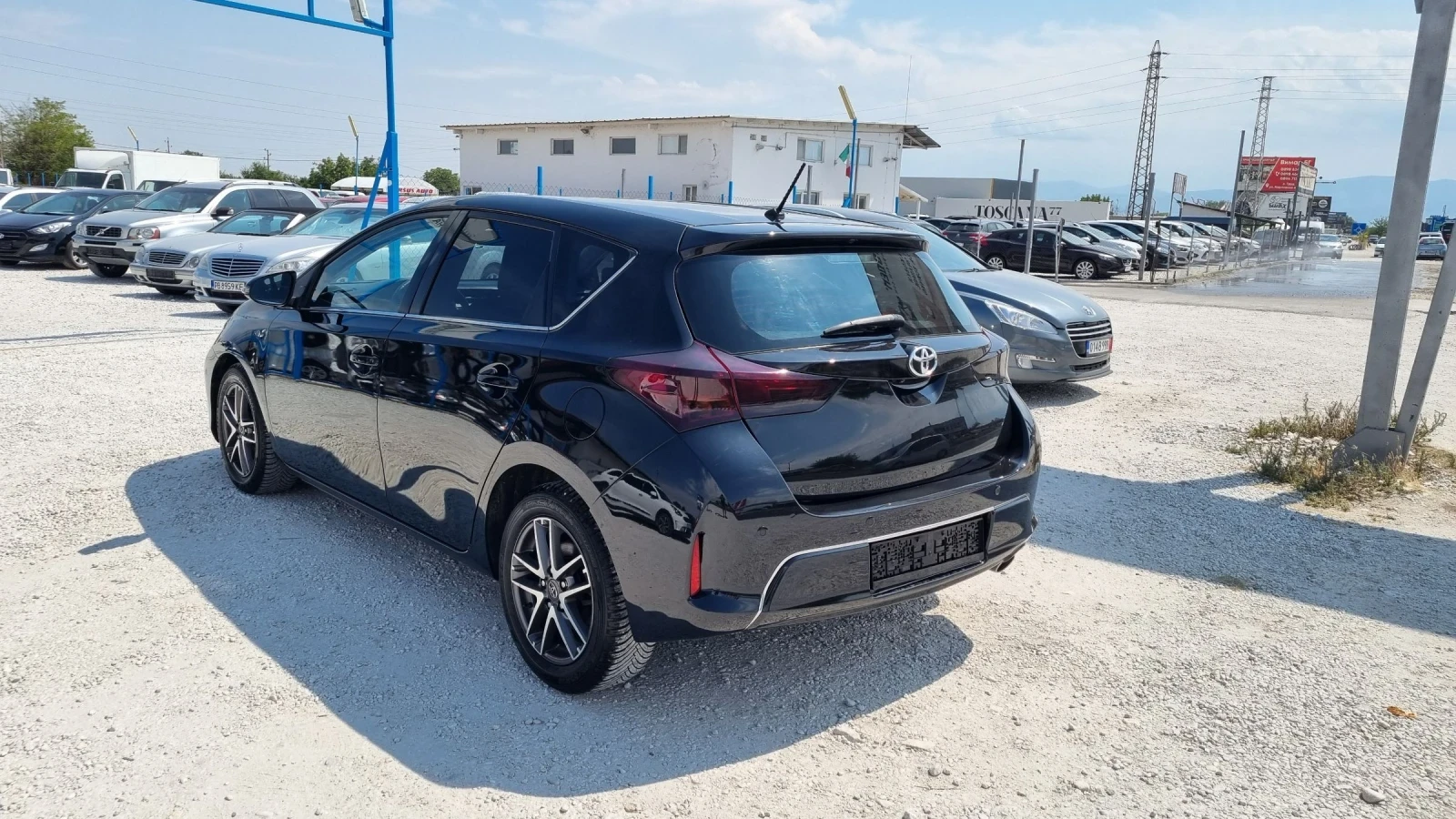 Toyota Auris 2.0D4D - изображение 4