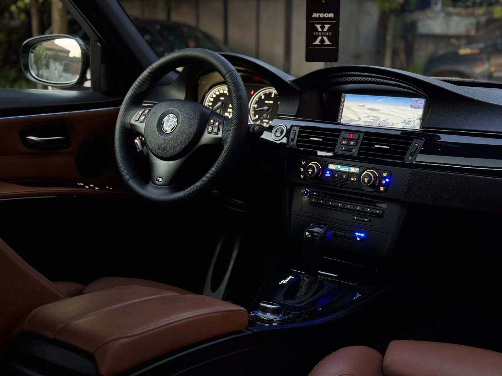 BMW 330 M-Packet | Mobile.bg   13